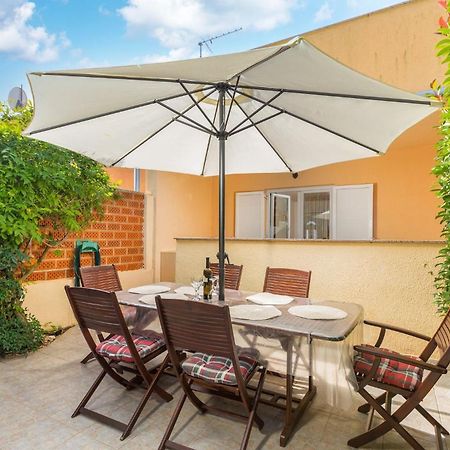 Apartment Buneta With Relaxing Outdoor Area Liznjan Luaran gambar
