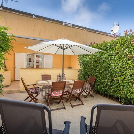 Apartment Buneta With Relaxing Outdoor Area Liznjan Luaran gambar